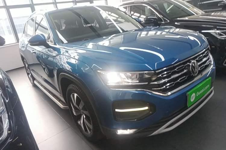 Used Volkswagen Tayron 2019 330TSI Two-Wheel-Drive Luxury Version China V Emission Standard Front Right 45 Deg
