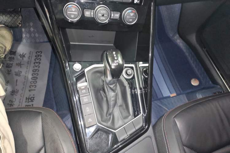 Used Volkswagen Tayron 2019 330TSI Two-Wheel-Drive Luxury Version China V Emission Standard Gear Lever