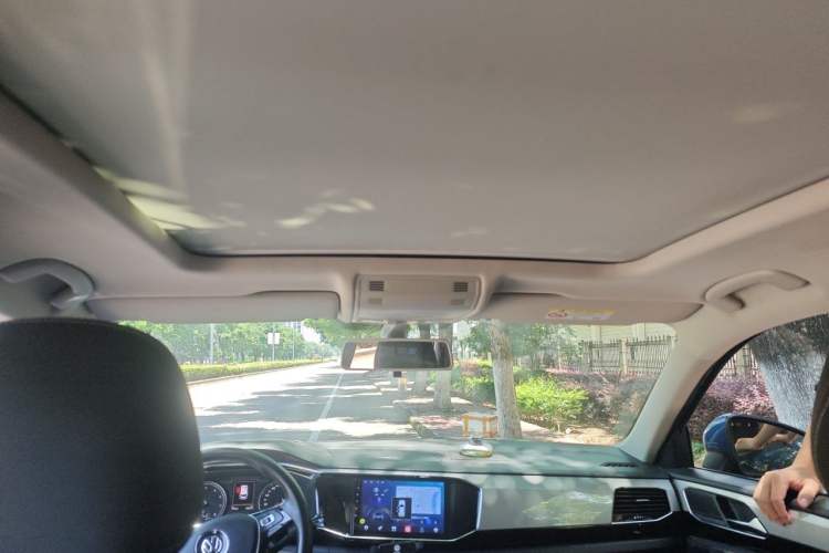 Used Volkswagen Tayron 2019 330TSI Two-Wheel-Drive Luxury Version China V Emission Standard Headliner