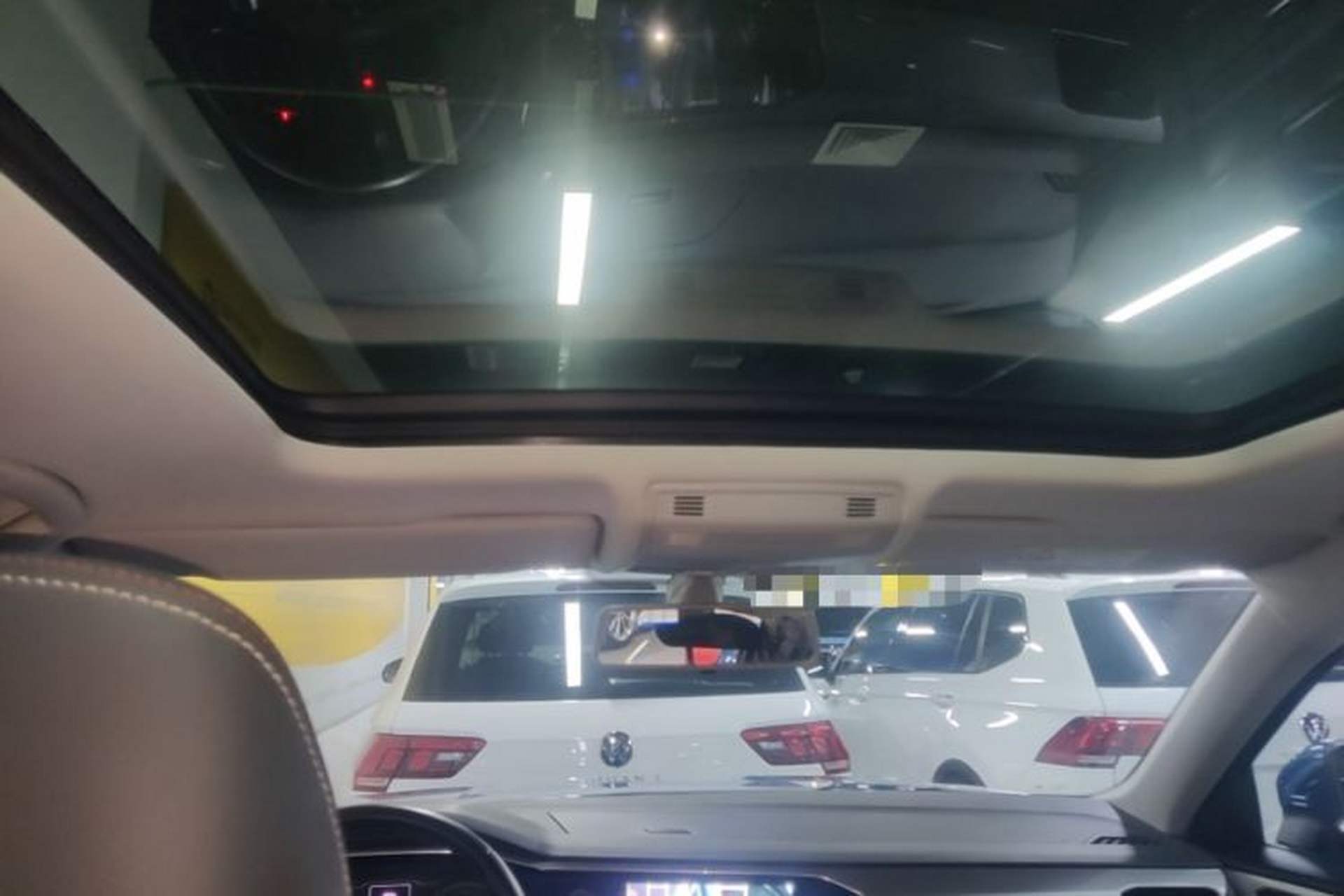 Used Volkswagen Tayron 2019 330TSI Two-Wheel Drive Luxury Model China VI Standard Headliner