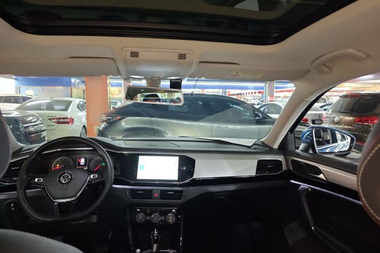Used Volkswagen Tayron 2019 330TSI Two-Wheel-Drive Luxury Version China V Emission Standard Headliner