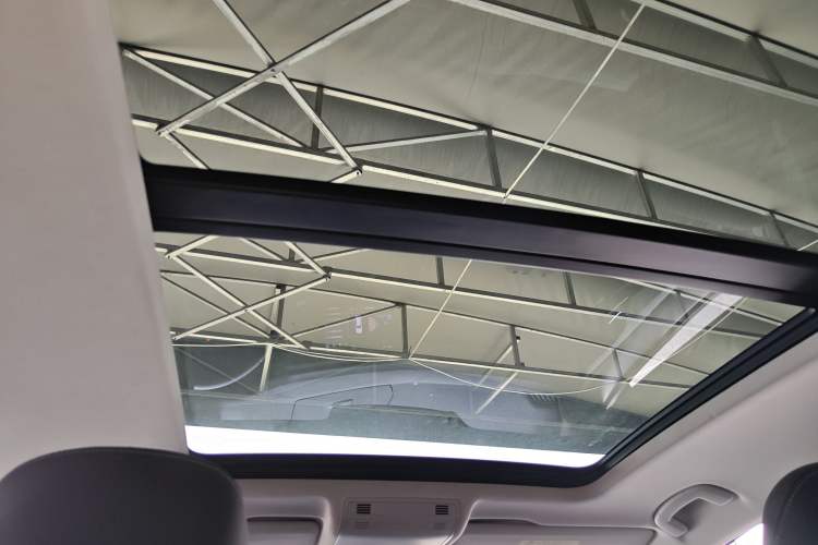 Used Volkswagen Tayron 2019 330TSI Two-Wheel Drive Luxury Model China VI Standard Headliner
