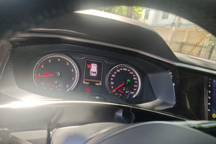 Used Volkswagen Tayron 2019 330TSI Two-Wheel-Drive Luxury Version China V Emission Standard Instrument Cluster