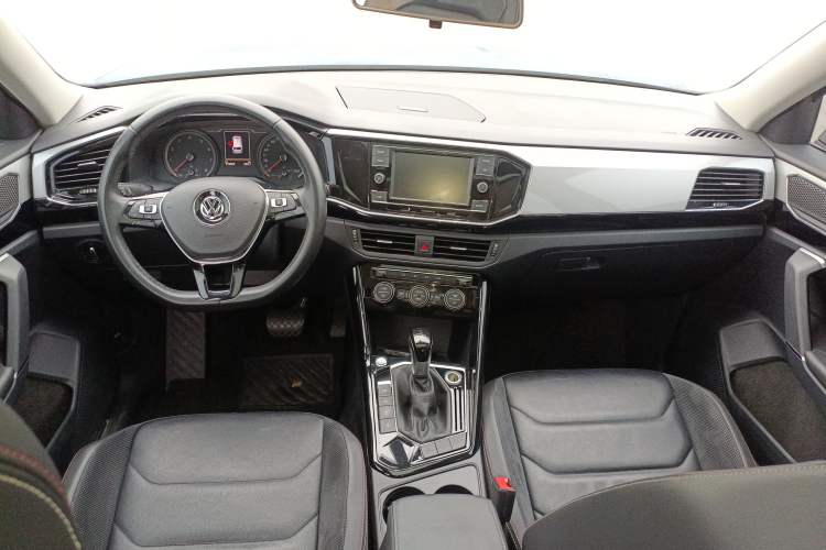 Used Volkswagen Tayron 2019 330TSI Two-Wheel Drive Luxury Model China VI Standard Interior 2