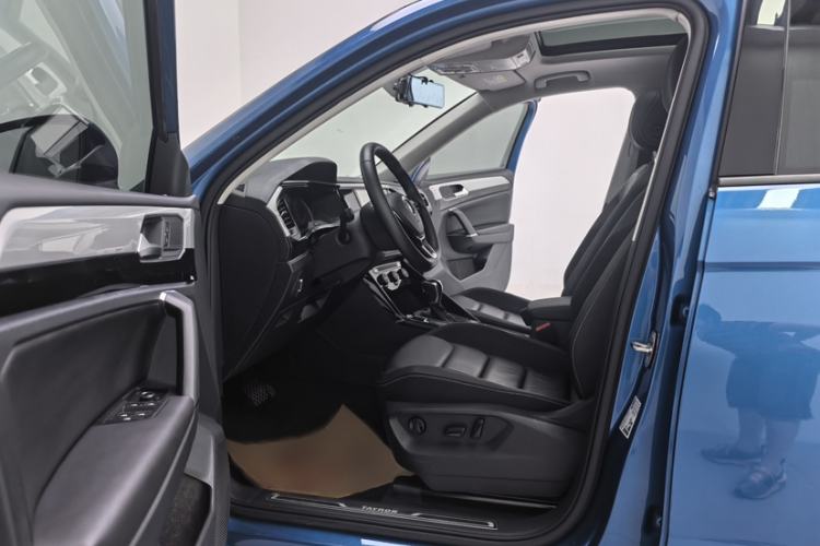 Used Volkswagen Tayron 2019 330TSI Two-Wheel-Drive Luxury Version China V Emission Standard Interior 4