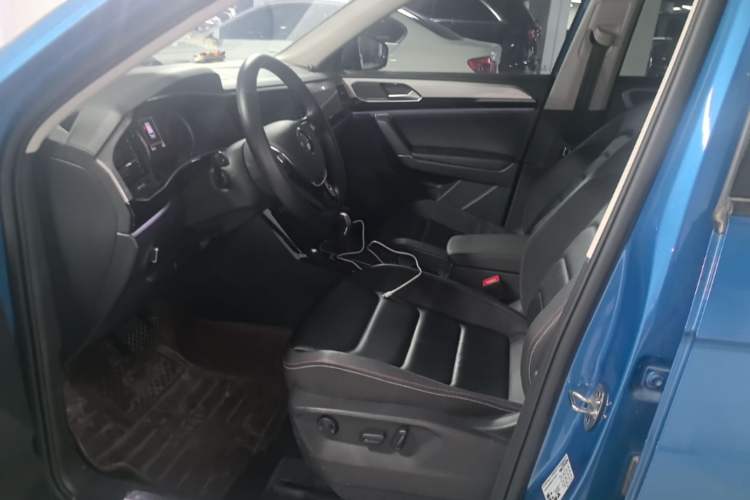 Used Volkswagen Tayron 2019 330TSI Two-Wheel-Drive Luxury Version China V Emission Standard Left Front Seat