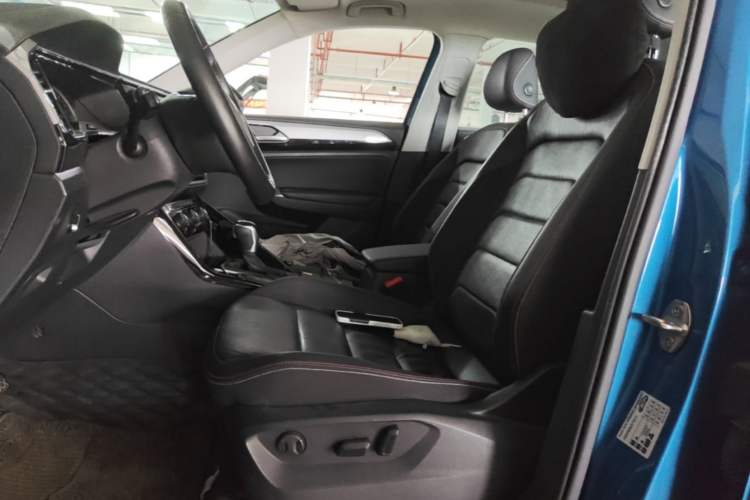 Used Volkswagen Tayron 2019 330TSI Two-Wheel-Drive Luxury Version China V Emission Standard Left Front Seat