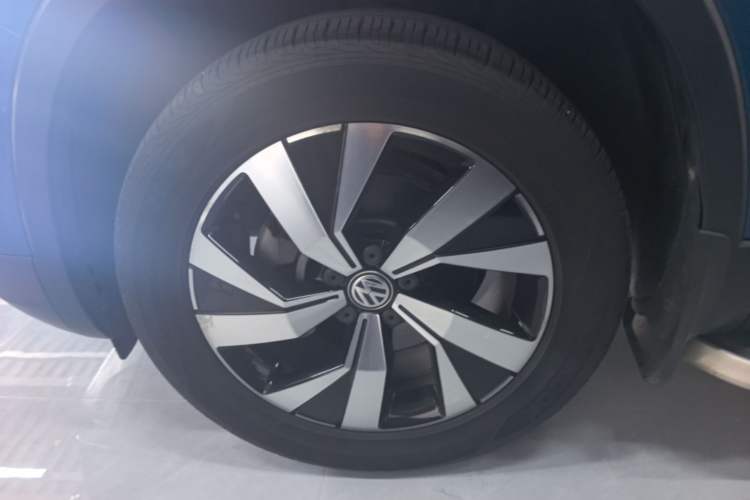 Used Volkswagen Tayron 2019 330TSI Four-Wheel Drive Luxury Version China V Standard Left Front Wheel Hub