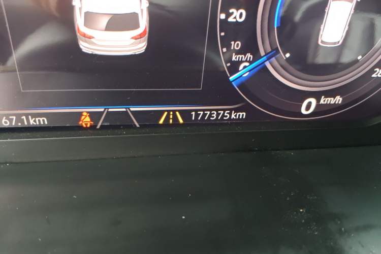Used Volkswagen Tayron 2019 380TSI Four-Wheel Drive Flagship Version China V Standard Odometer Close Up