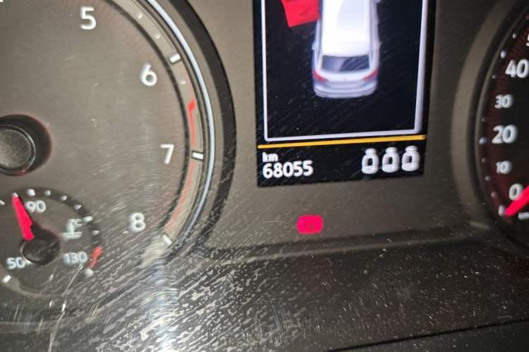 Used Volkswagen Tayron 2019 330TSI Two-Wheel Drive Luxury Model China VI Standard Odometer Close Up