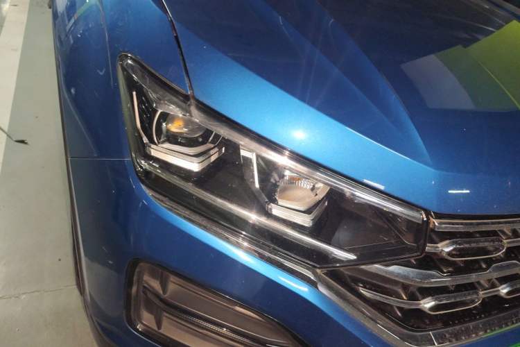 Used Volkswagen Tayron 2019 330TSI Two-Wheel Drive Luxury Model China VI Standard Right Front Headlight