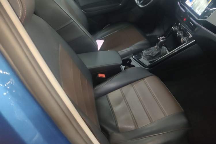 Used Volkswagen Tayron 2019 330TSI Two-Wheel Drive Luxury Model China VI Standard Right Front Seat