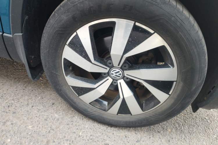 Used Volkswagen Tayron 2019 Teramont Edition 280TSI Two-Wheel Drive Luxury Model China VI Standard Right Front Wheel Hub