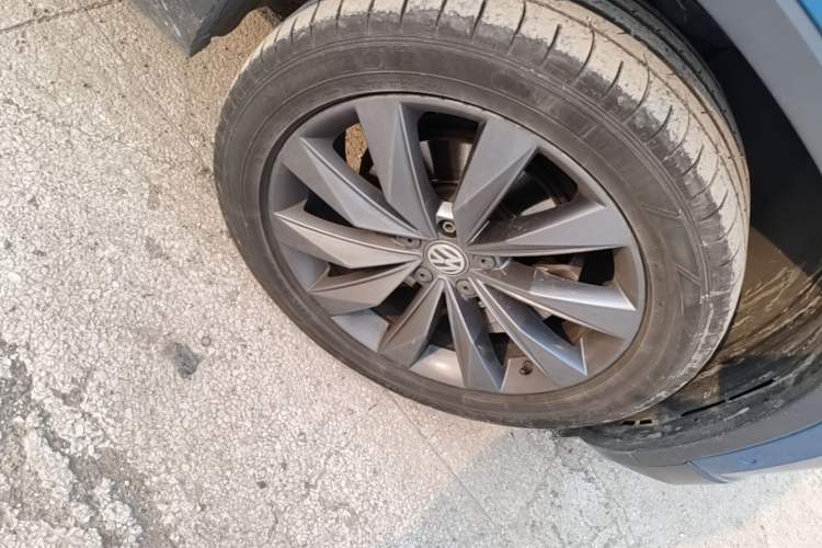 Used Volkswagen Tayron 2019 380TSI Four-Wheel Drive Flagship Version China V Standard Right Front Wheel Hub