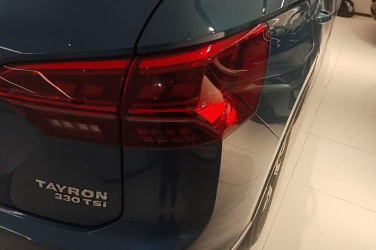 Used Volkswagen Tayron 2019 330TSI Two-Wheel Drive Luxury Model China VI Standard Right Rear Taillight