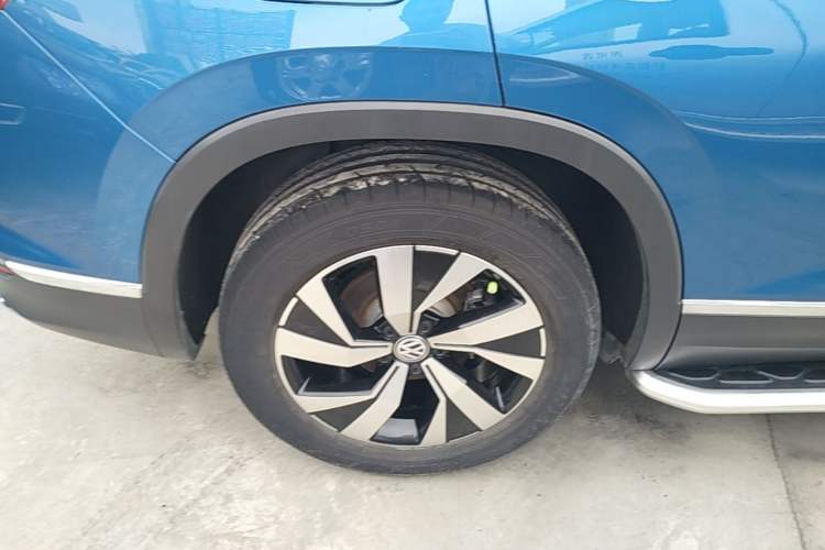 Used Volkswagen Tayron 2019 330TSI Four-Wheel Drive Luxury Version China VI Standard Right Rear Wheel Hub
