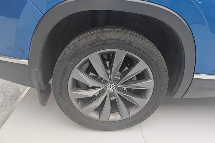 Used Volkswagen Tayron 2019 380TSI Four-Wheel Drive Flagship Version China V Standard Right Rear Wheel Hub