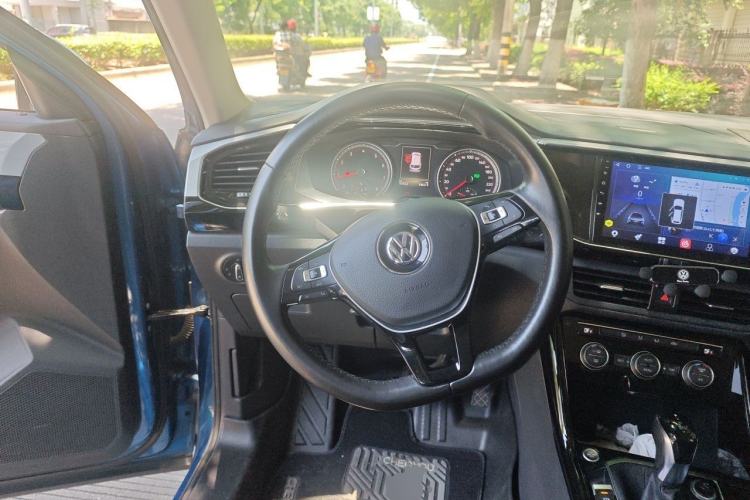 Used Volkswagen Tayron 2019 330TSI Two-Wheel-Drive Luxury Version China V Emission Standard Steering Wheel