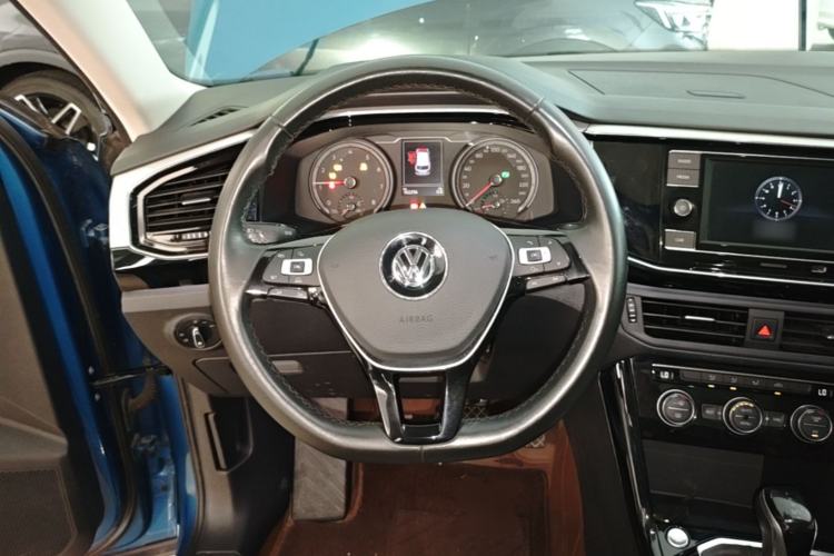 Used Volkswagen Tayron 2019 330TSI Two-Wheel Drive Luxury Model China VI Standard Steering Wheel