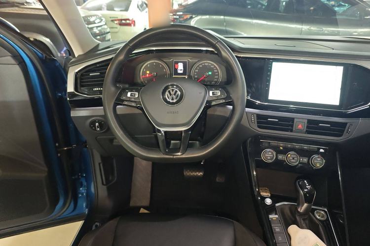 Used Volkswagen Tayron 2019 330TSI Two-Wheel-Drive Luxury Version China V Emission Standard Steering Wheel