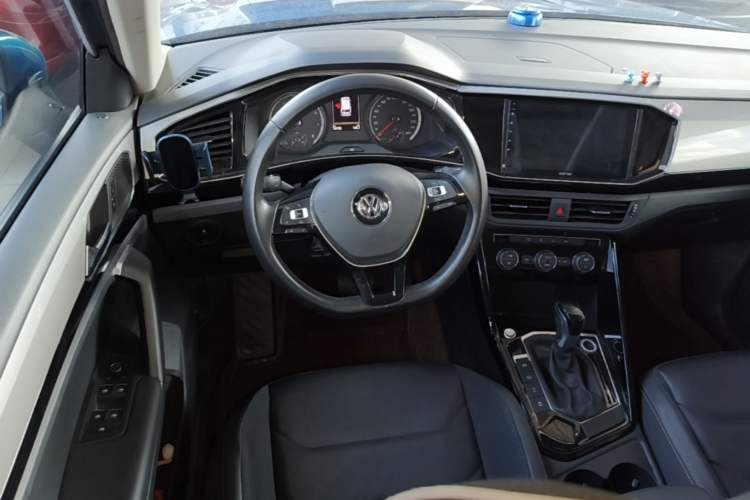 Used Volkswagen Tayron 2019 330TSI Two-Wheel Drive Luxury Model China VI Standard Steering Wheel