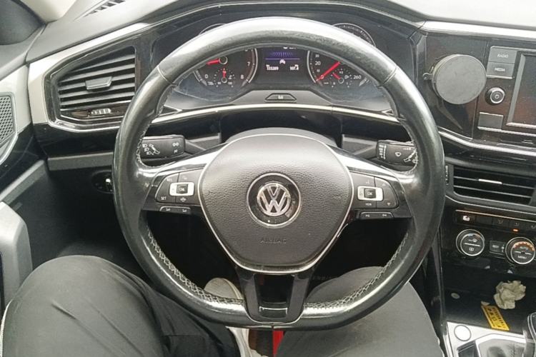 Used Volkswagen Tayron 2019 330TSI Two-Wheel Drive Luxury Model China VI Standard Steering Wheel