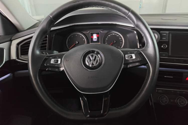 Used Volkswagen Tayron 2019 330TSI Two-Wheel-Drive Luxury Version China V Emission Standard Steering Wheel