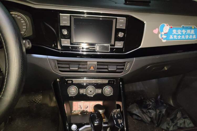 Used Volkswagen Tayron 2019 330TSI Two-Wheel Drive Luxury Model China VI Standard Audio And AC Panel