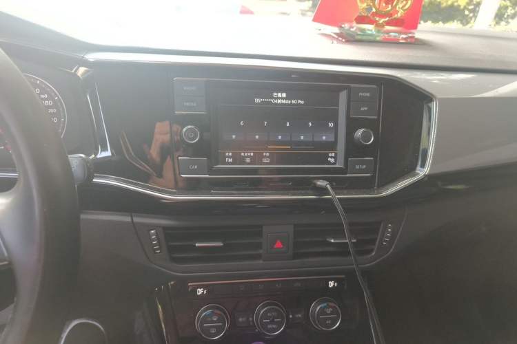 Used Volkswagen Tayron 2019 330TSI Two-Wheel Drive Luxury Model China VI Standard Audio And AC Panel