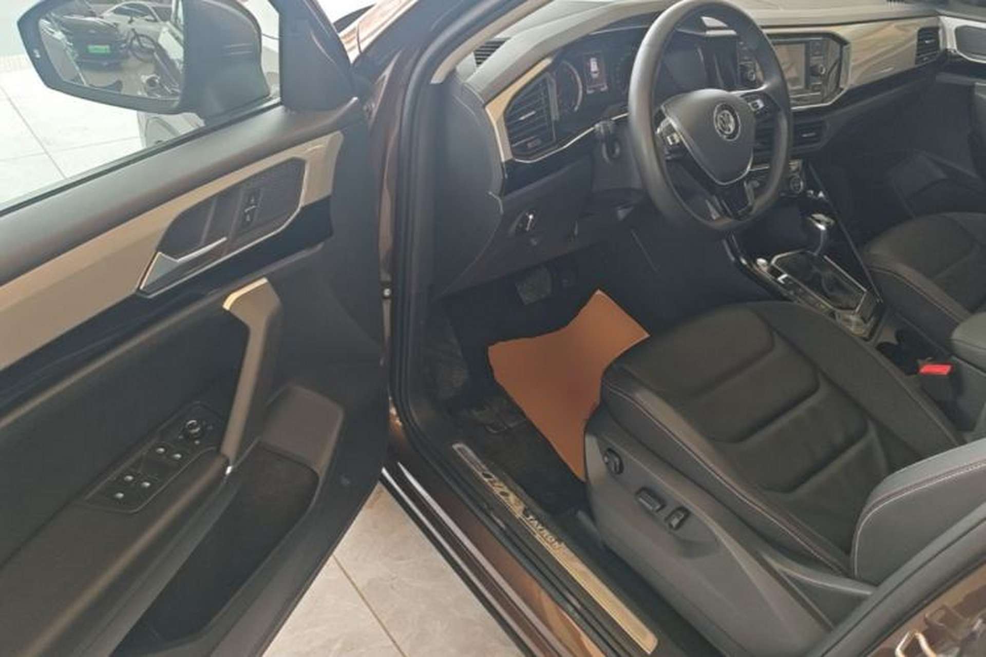 Used Volkswagen Tayron 2019 Teramont Edition 280TSI Two-Wheel Drive Luxury Model China VI Standard Driver Seat