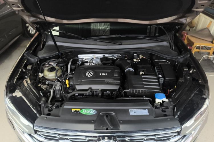 Used Volkswagen Tayron 2019 380TSI Four-Wheel Drive Prestige Model China VI Standard Engine Bay