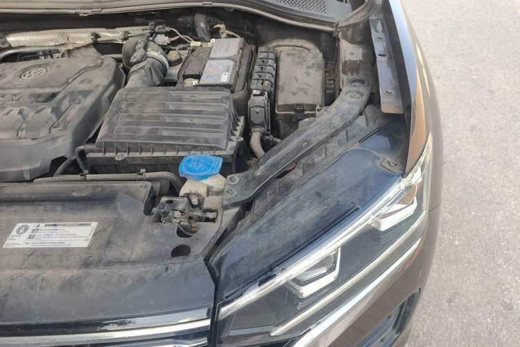 Used Volkswagen Tayron 2019 330TSI Two-Wheel Drive Luxury Model China VI Standard Engine Bay Left