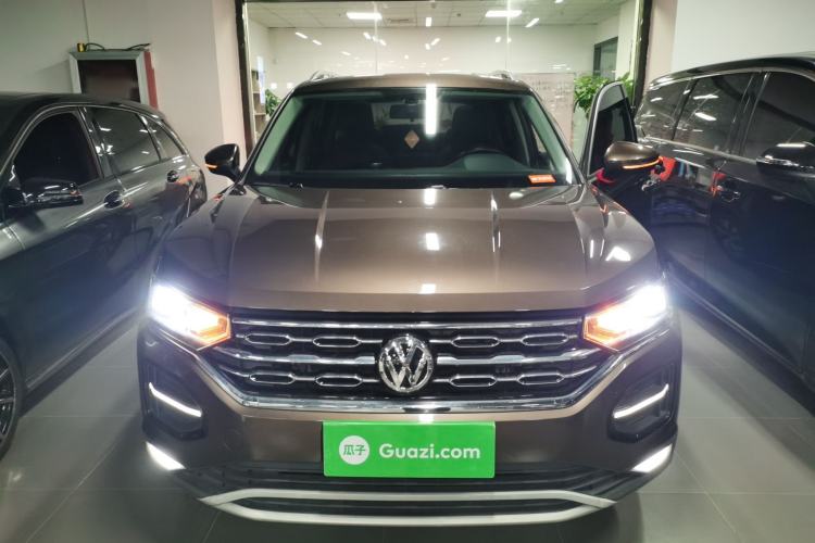 Used Volkswagen Tayron 2019 330TSI Two-Wheel-Drive Luxury Version China V Emission Standard Exterior 1
