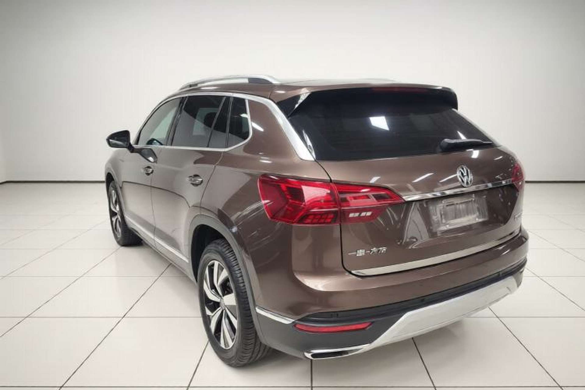 Used Volkswagen Tayron 2019 330TSI Two-Wheel Drive Luxury Model China VI Standard Exterior 2