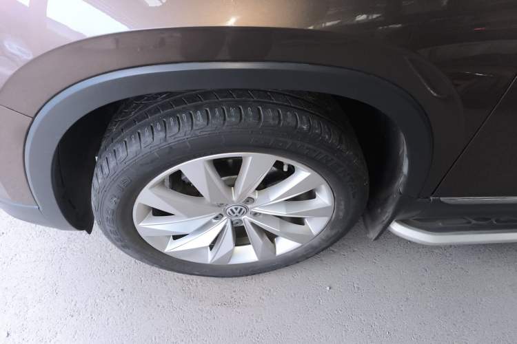 Used Volkswagen Tayron 2019 380TSI Four-Wheel Drive Prestige Model China VI Standard Exterior 3