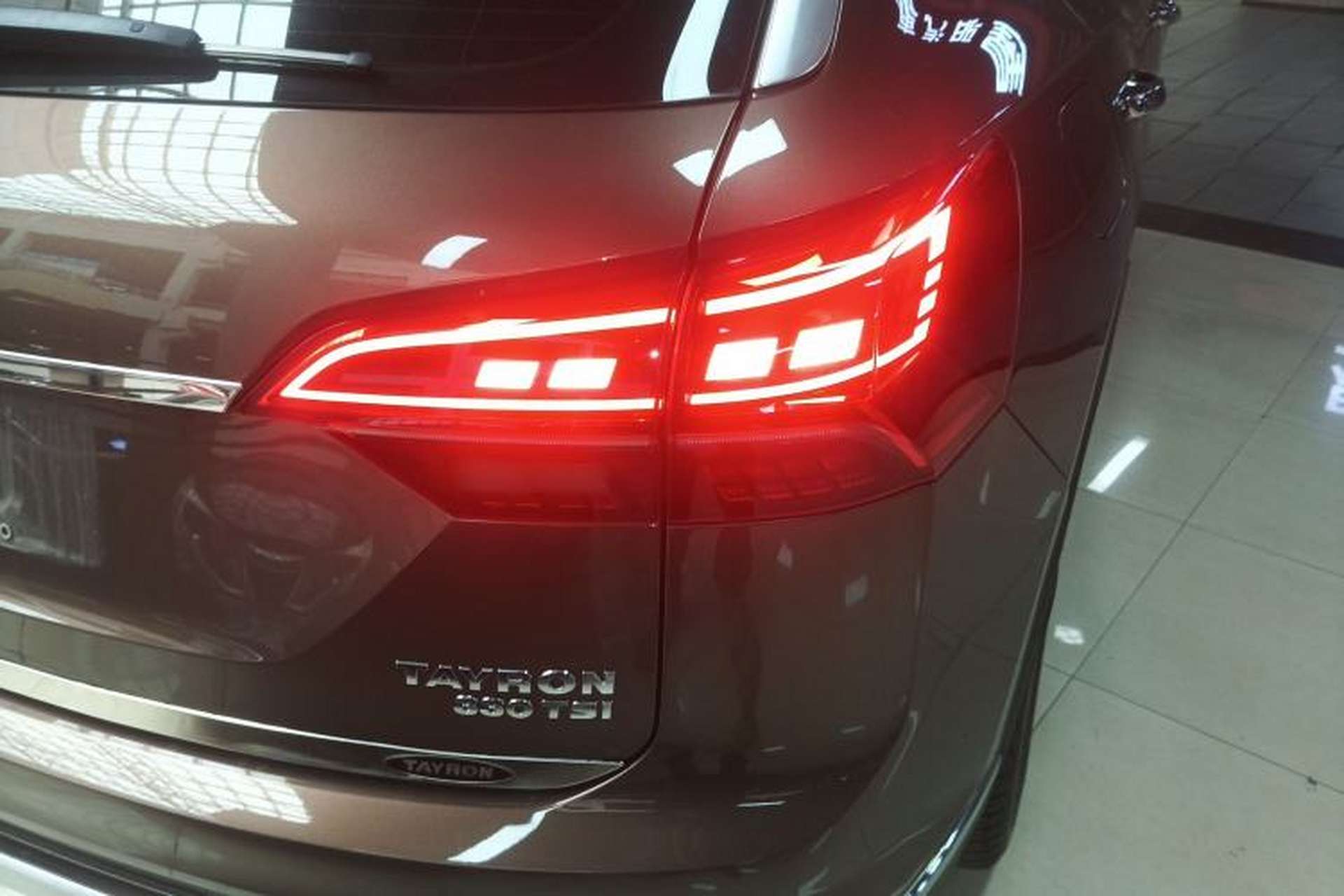 Used Volkswagen Tayron 2019 330TSI Two-Wheel Drive Luxury Model China VI Standard Exterior 3
