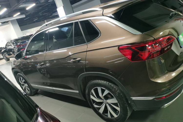 Used Volkswagen Tayron 2019 330TSI Two-Wheel-Drive Luxury Version China V Emission Standard Exterior 3