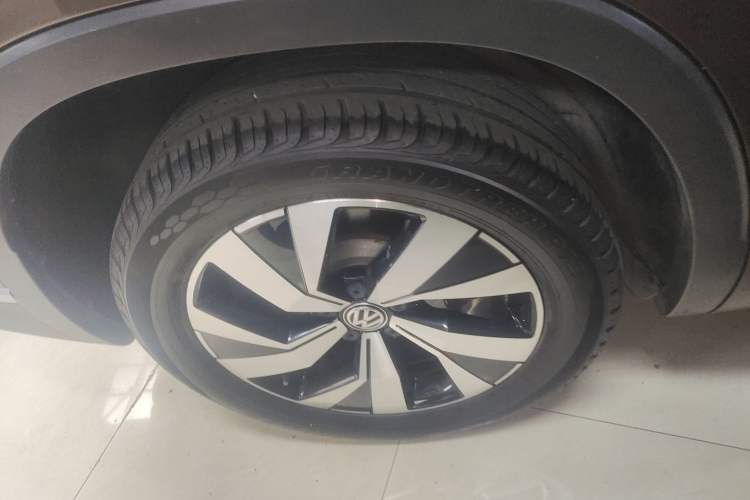 Used Volkswagen Tayron 2019 330TSI Two-Wheel Drive Luxury Model China VI Standard Exterior 5