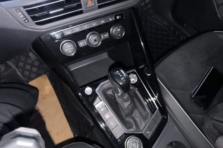 Used Volkswagen Tayron 2019 380TSI Four-Wheel Drive Prestige Model China VI Standard Gear Lever