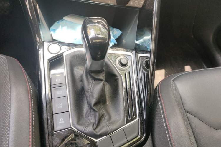 Used Volkswagen Tayron 2019 330TSI Two-Wheel Drive Luxury Model China VI Standard Gear Lever