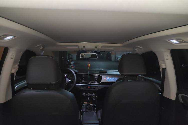 Used Volkswagen Tayron 2019 330TSI Two-Wheel Drive Luxury Model China VI Standard Headliner