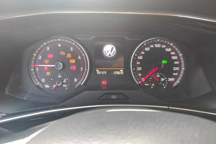 Used Volkswagen Tayron 2019 330TSI Two-Wheel Drive Luxury Model China VI Standard Instrument Cluster