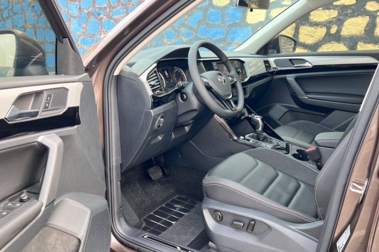 Used Volkswagen Tayron 2019 330TSI Two-Wheel Drive Luxury Model China VI Standard Interior 1