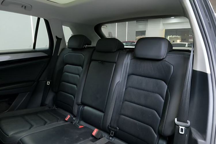 Used Volkswagen Tayron 2019 330TSI Two-Wheel Drive Luxury Model China VI Standard Interior 2