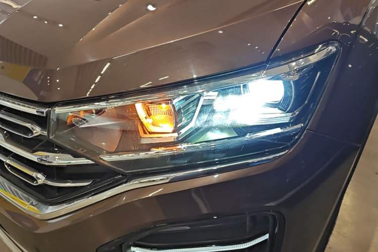 Used Volkswagen Tayron 2019 330TSI Four-Wheel Drive Luxury Version China VI Standard Left Front Headlight