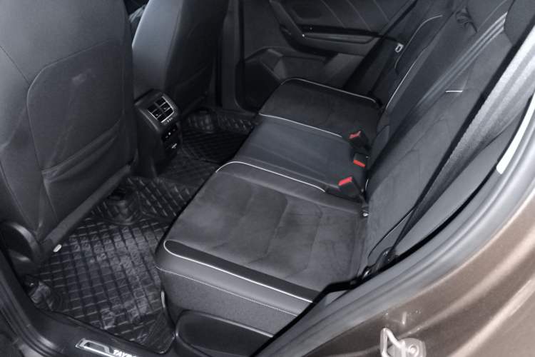 Used Volkswagen Tayron 2019 380TSI Four-Wheel Drive Prestige Model China VI Standard Left Rear Seat