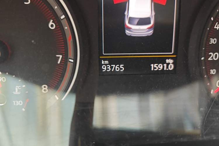 Used Volkswagen Tayron 2019 330TSI Two-Wheel Drive Luxury Model China VI Standard Odometer Close Up