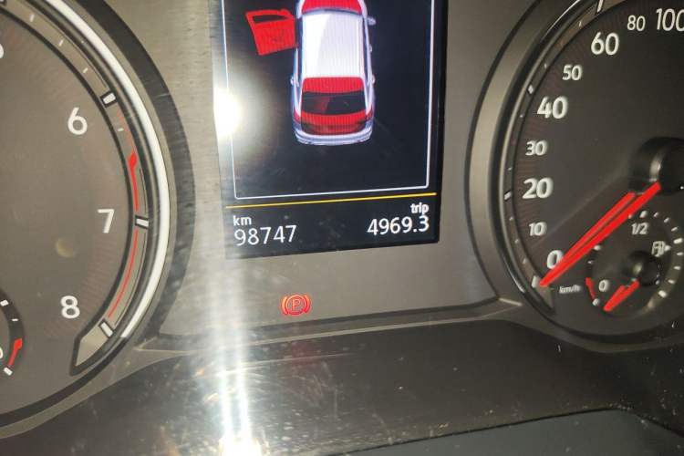 Used Volkswagen Tayron 2019 330TSI Two-Wheel Drive Luxury Model China VI Standard Odometer Close Up