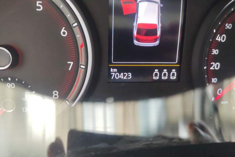 Used Volkswagen Tayron 2019 330TSI Two-Wheel Drive Luxury Model China VI Standard Odometer Close Up