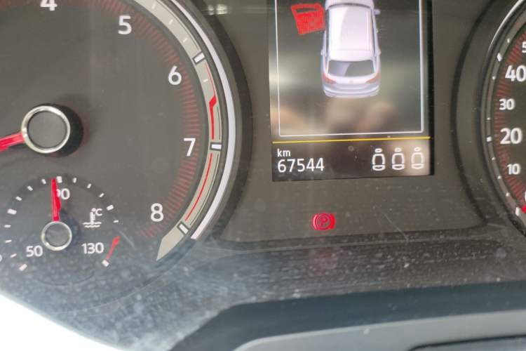 Used Volkswagen Tayron 2019 330TSI Two-Wheel Drive Luxury Model China VI Standard Odometer Close Up